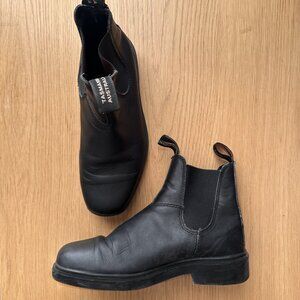 Blundstone #063 Women's Dress Chelsea Boots Black Sz US 8.5/ AUS 5.5 / EU 38.5